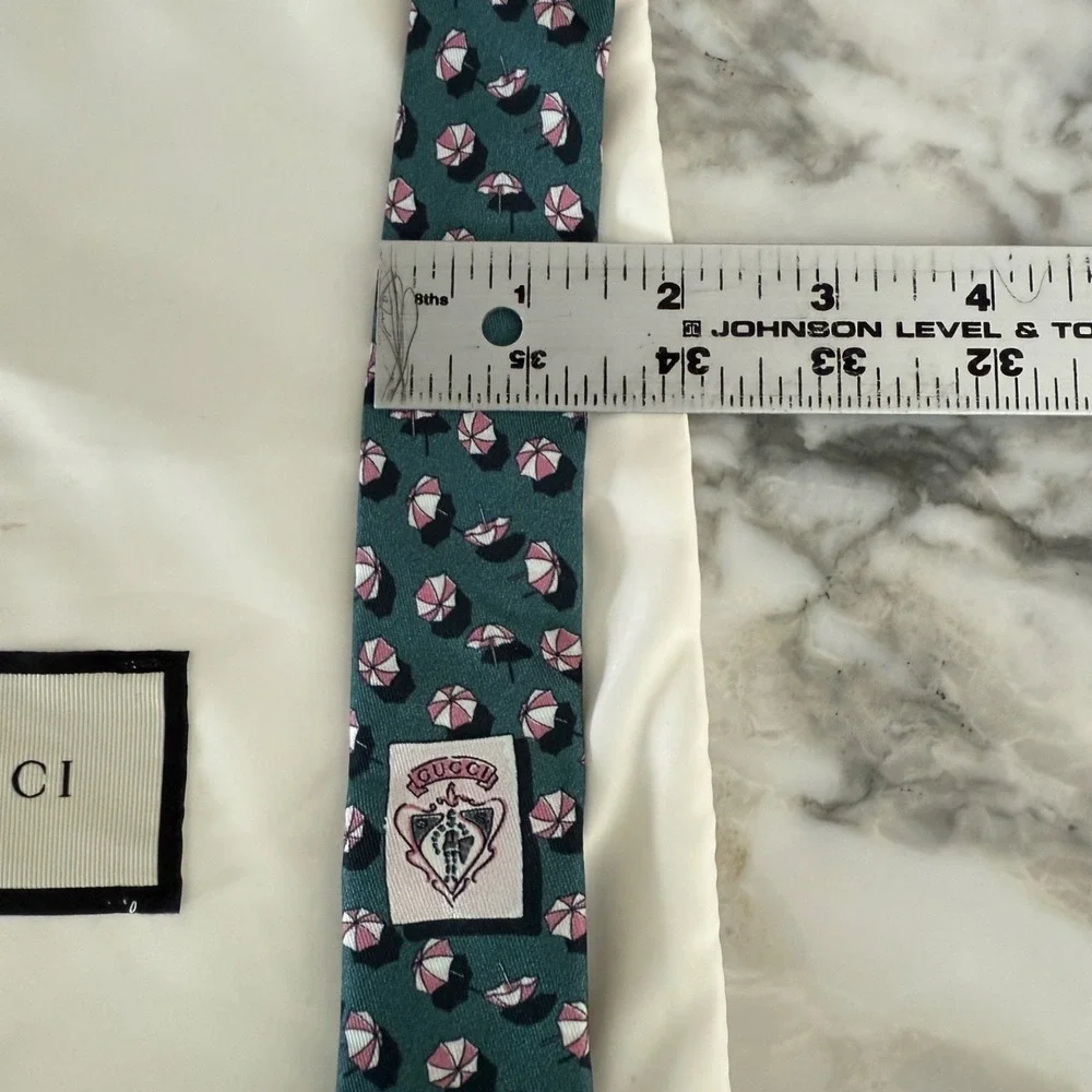 Gucci 48 authentic cm